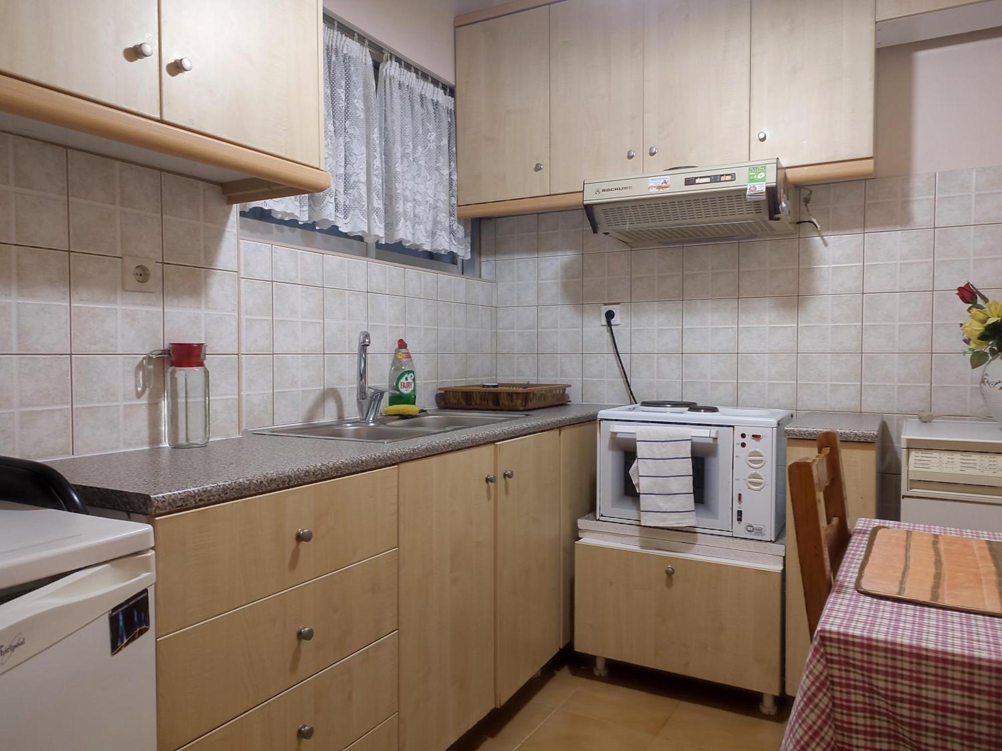 Mema'S Tranquil Studio In Patra - Free Parking Eksteriør bilde
